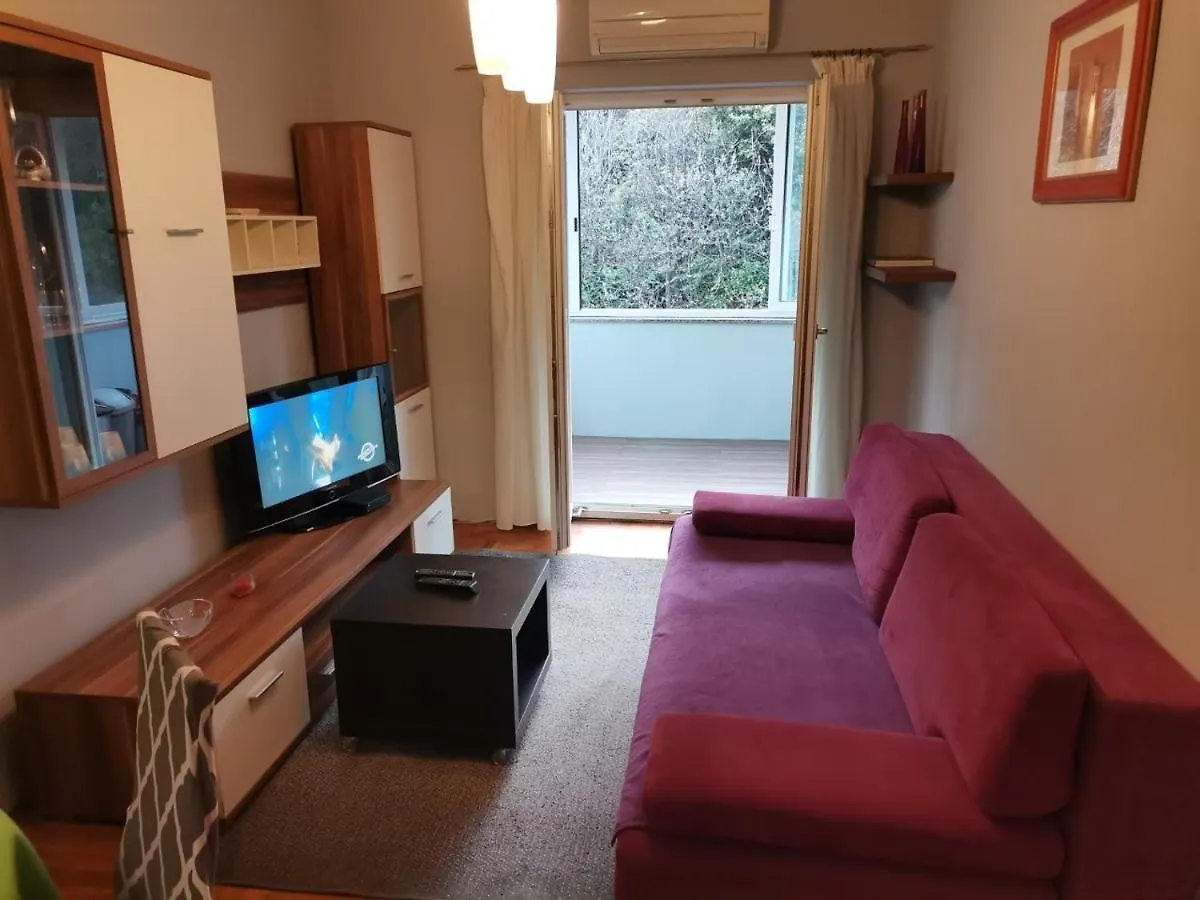 Apartment T&T 0*, Lovran