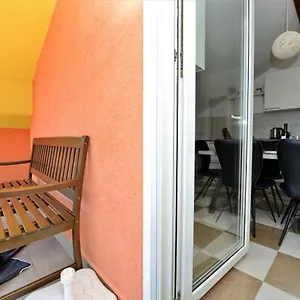 apartmani-blaza.hotelinzadar.com/
